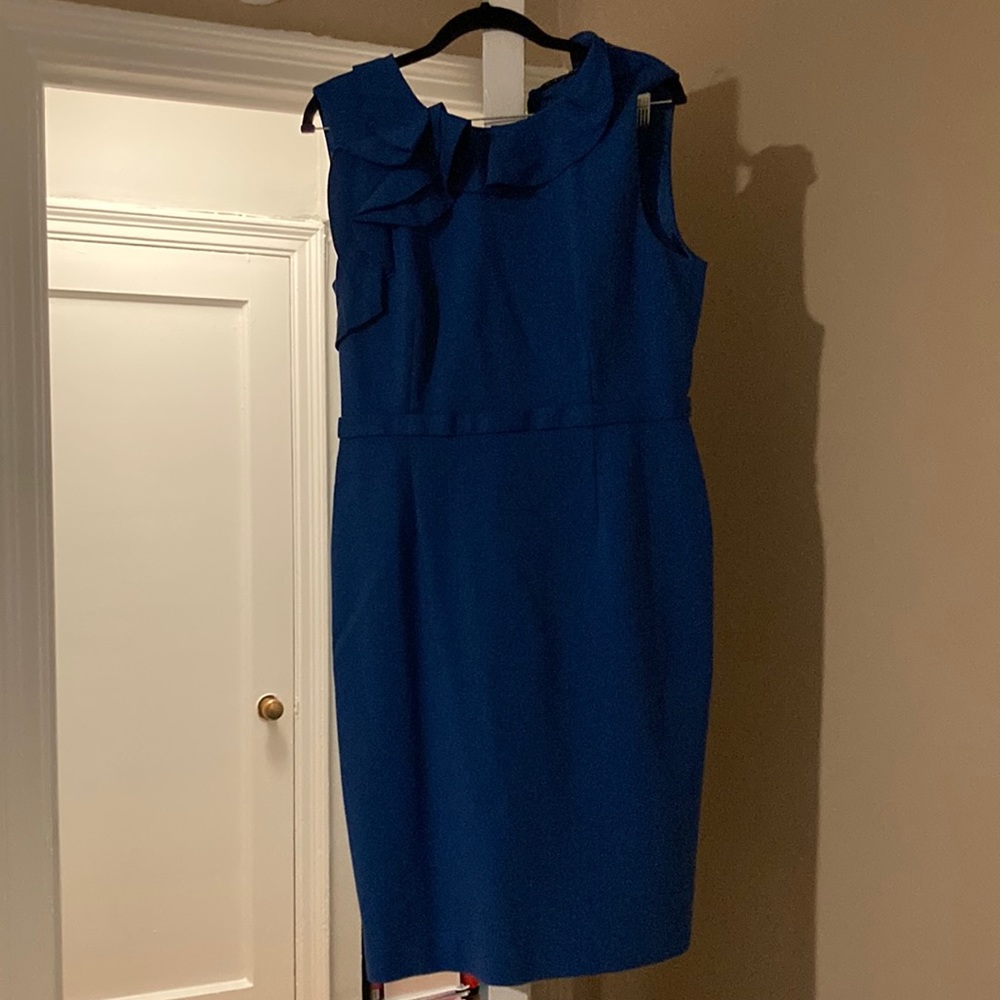 Sleeveless Elie Tahari dress